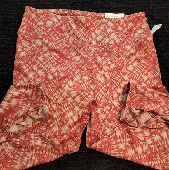 Maurices Pants - NWT Maurice's Capri Leggings